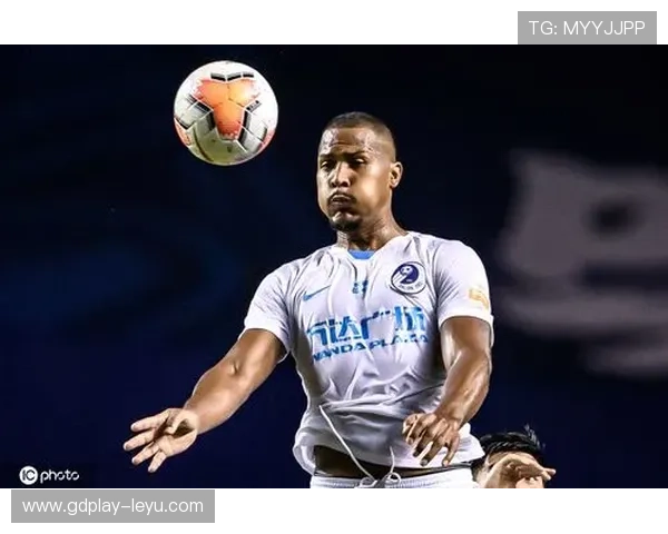 假摔判罚的关键：接触程度、欺骗意图与视频回放证据