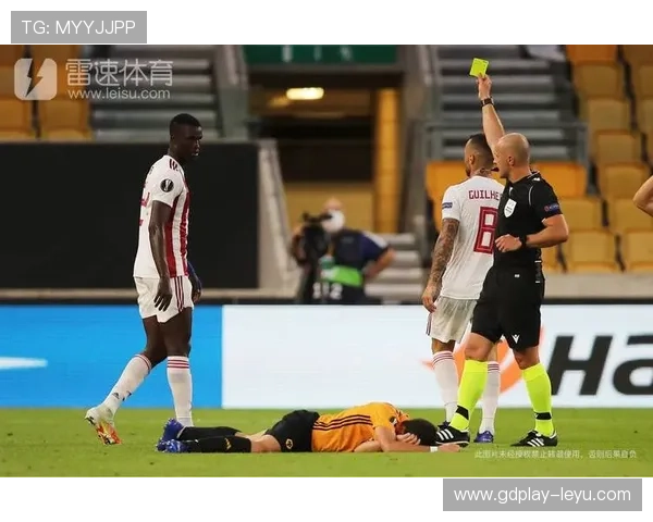 任意球规则：防守墙距离与裁判判罚要点