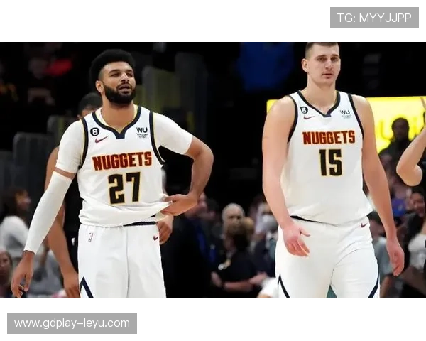 穆雷更多借约基奇挡拆提升外线效率